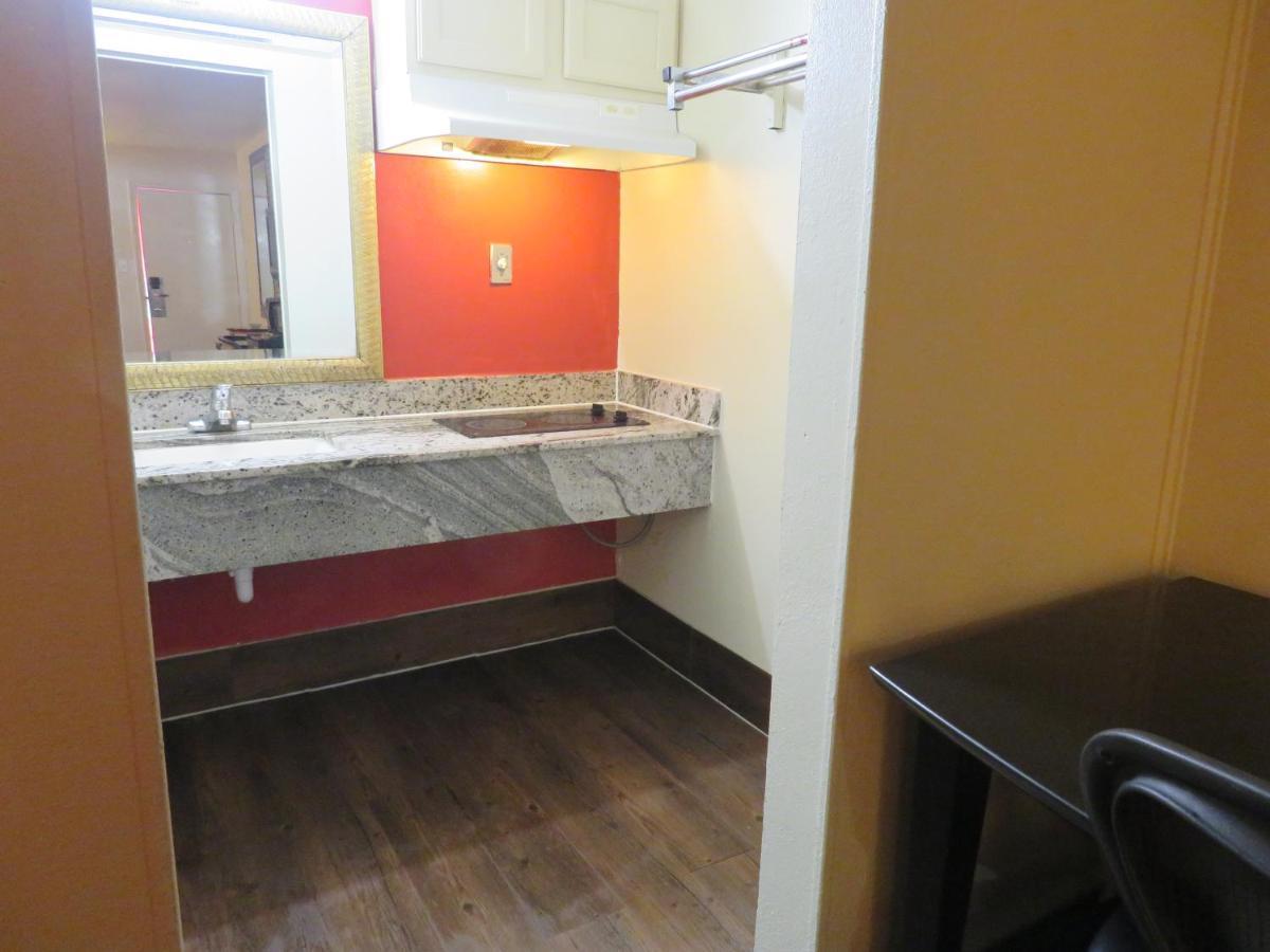 Travel Inn Бомонт Экстерьер фото